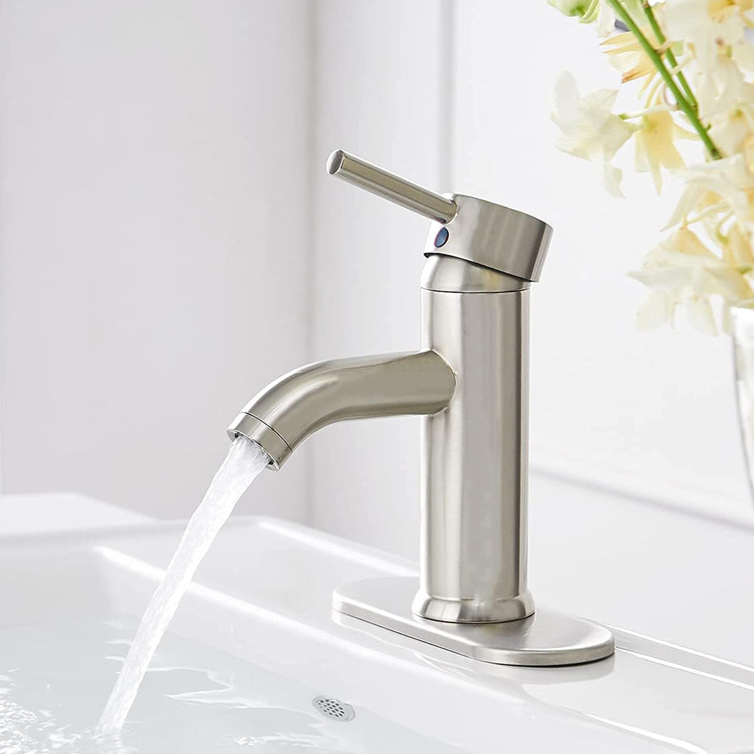 Brushed Nickel Modern Single Handle Sink Faucet