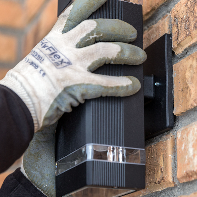 Up and Down Outdoor Wall Light, Aluminum, Waterproof, 3000K 5W with ETL, Triangular